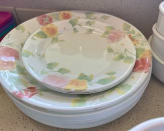 Corelle Summer Blush Pansy - Set 11 Dinner Plates, Set of 3 Salad Plates
