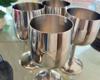 Set of 4 Stainless Steel Wine Glasses