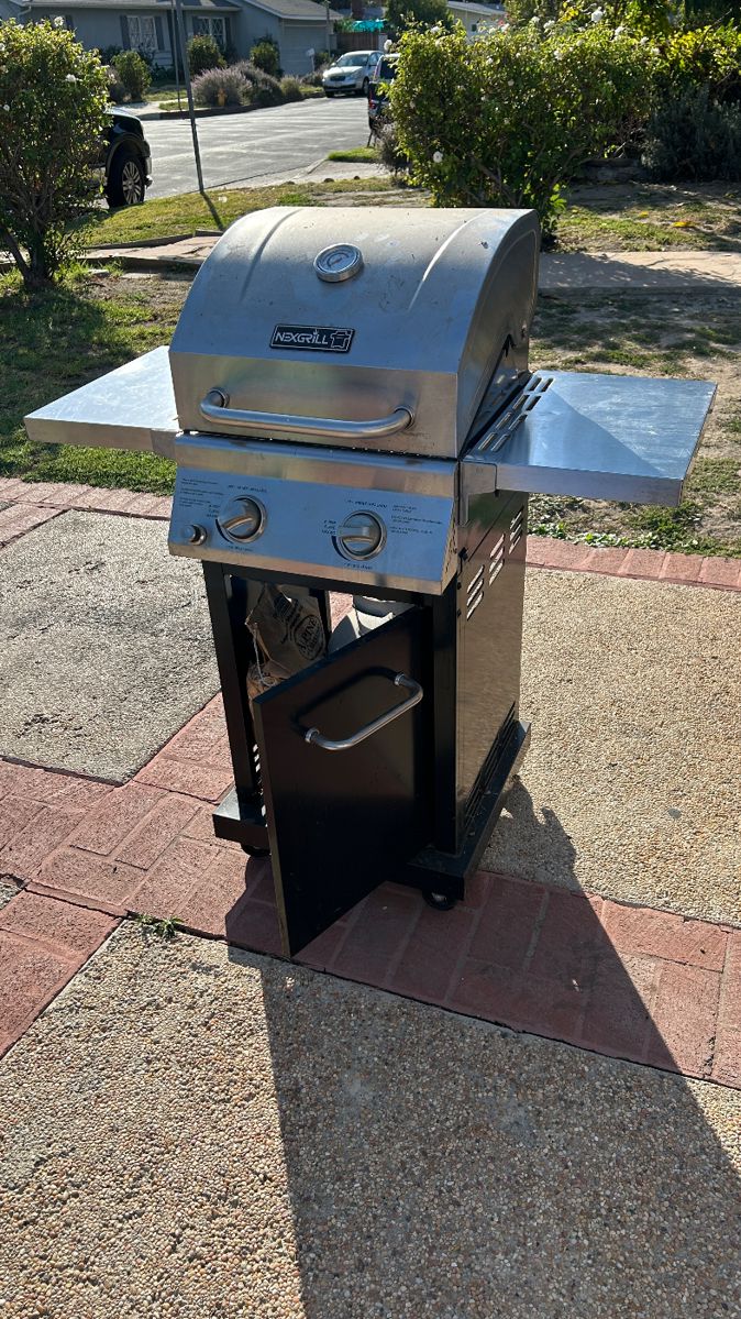 CANOGA PARK 1 DAY ESTATE SALE in Canoga Park, CA starts on 10/29/2023