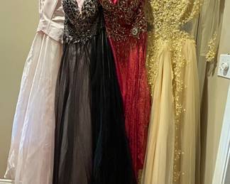 Huge Closet of Women's Dresses, Prom Dresses, Gowns, Cocktail Dresses and more!