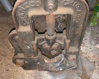 Vintage pipe vise