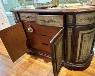 2 over 3 interior drawers.