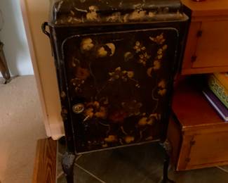 Antique metal with feet kitchen warmer