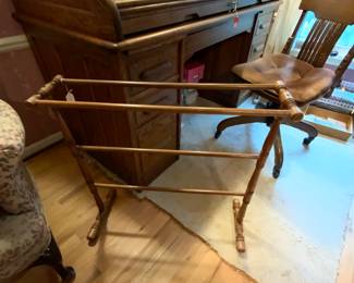 Vintage blanket holder