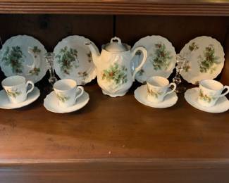 Example of some of the children’s tea sets