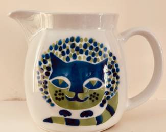 Arabia cat pitcher