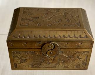 Brass Dragon Trinket Box with ying/yang clasp