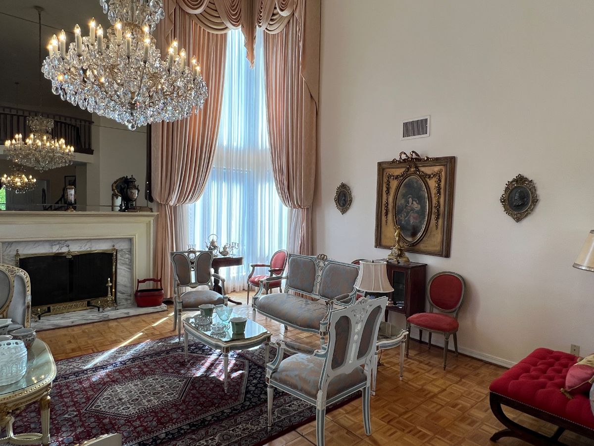 Mulholland Bel Air Estate Sale in Los Angeles, CA starts on 10/21/2023