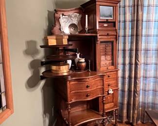 1899 dental cabinet - Rainsom’Randolph