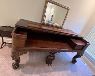 Grand piano desk