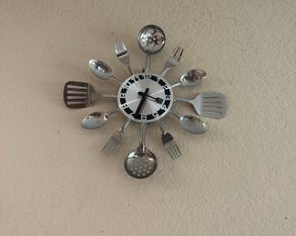 Cute kitchen clock