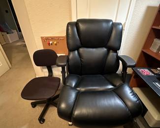 2 office chairs