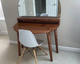 Hand made Vanity with mirror and chair asking $200