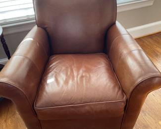 Leather chair in excellent condition asking $300