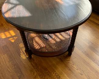 Coffee table measures 32”x22” asking $200