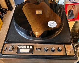 Great turntable with original papers!
