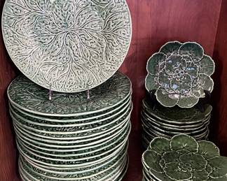 Lettuce leaf service plates for a large buffet dinner