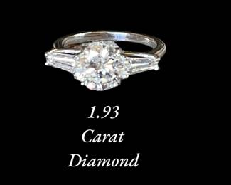 Just say YES to this amazing natural diamond engagment ring.