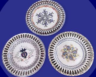 Portuguese reticulated plates
