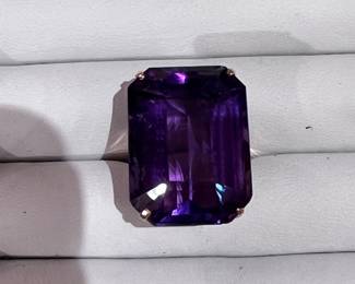 Very large amethyst ring set in gold