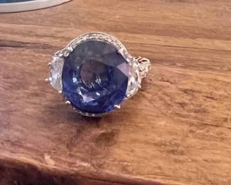 Sapphire & diamond ring