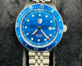 8	$90 	
Men's Three Leagues Swiss watch 50ATM/1650FTin box 