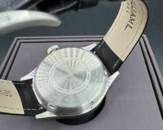 37	$50 	
William L 1985 power reserve indicator automatic