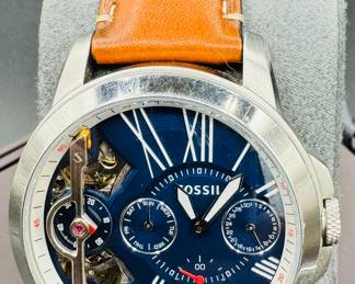 61	$40 	
Fossil blue face brown leather band	