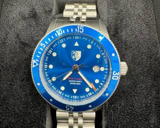 8	$90 	
Men's Three Leagues Swiss watch 50ATM/1650FTin box 