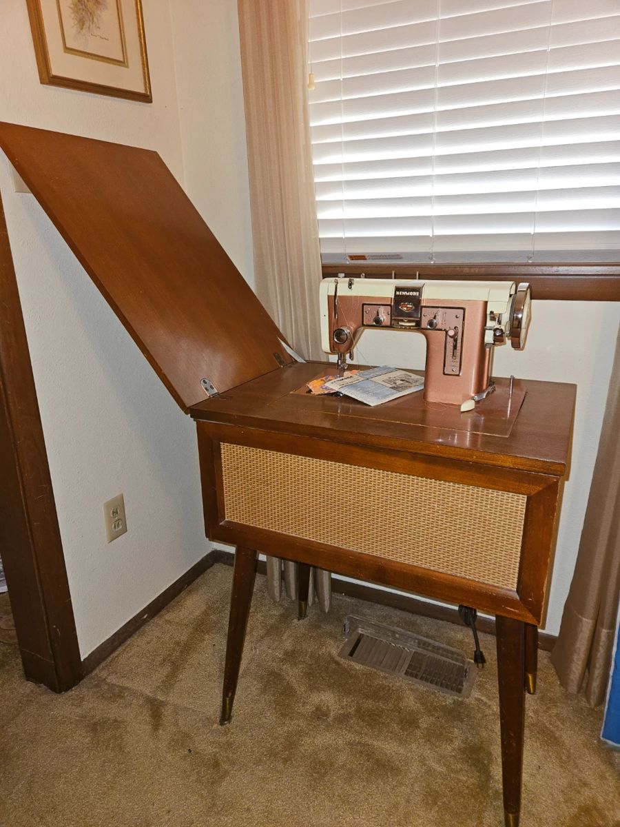 Estate Sale in Yukon by Wash and Wares starts on 10/26/2023