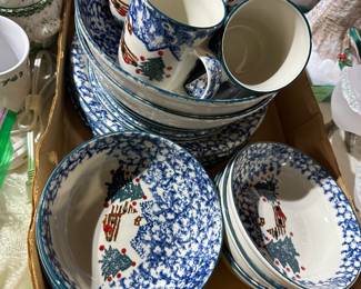 Decorative Christmas dishes