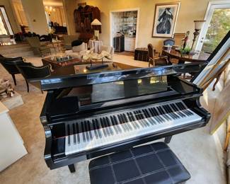 D H Baldwin Baby Grand Piano
