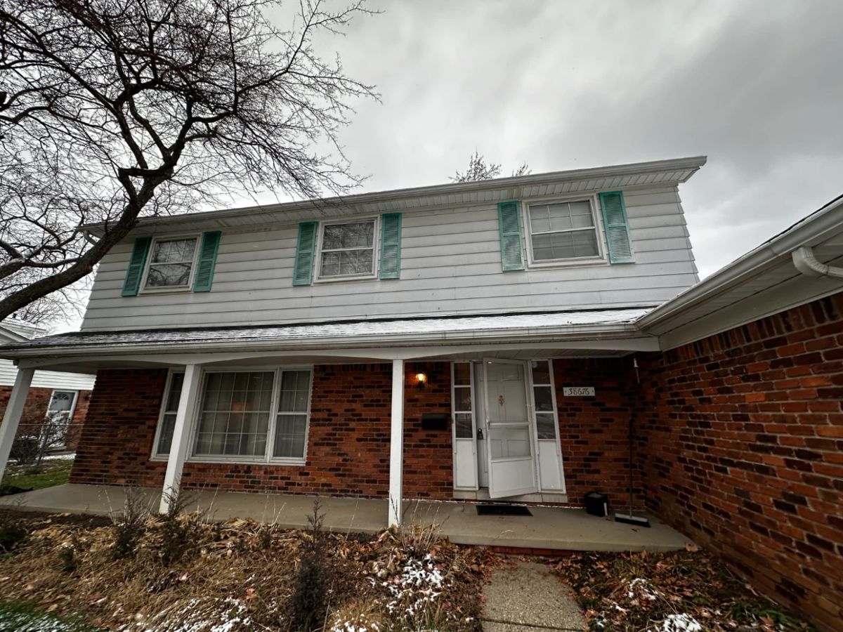 40 OFF Livonia Estate Sale starts on 12/1/2023