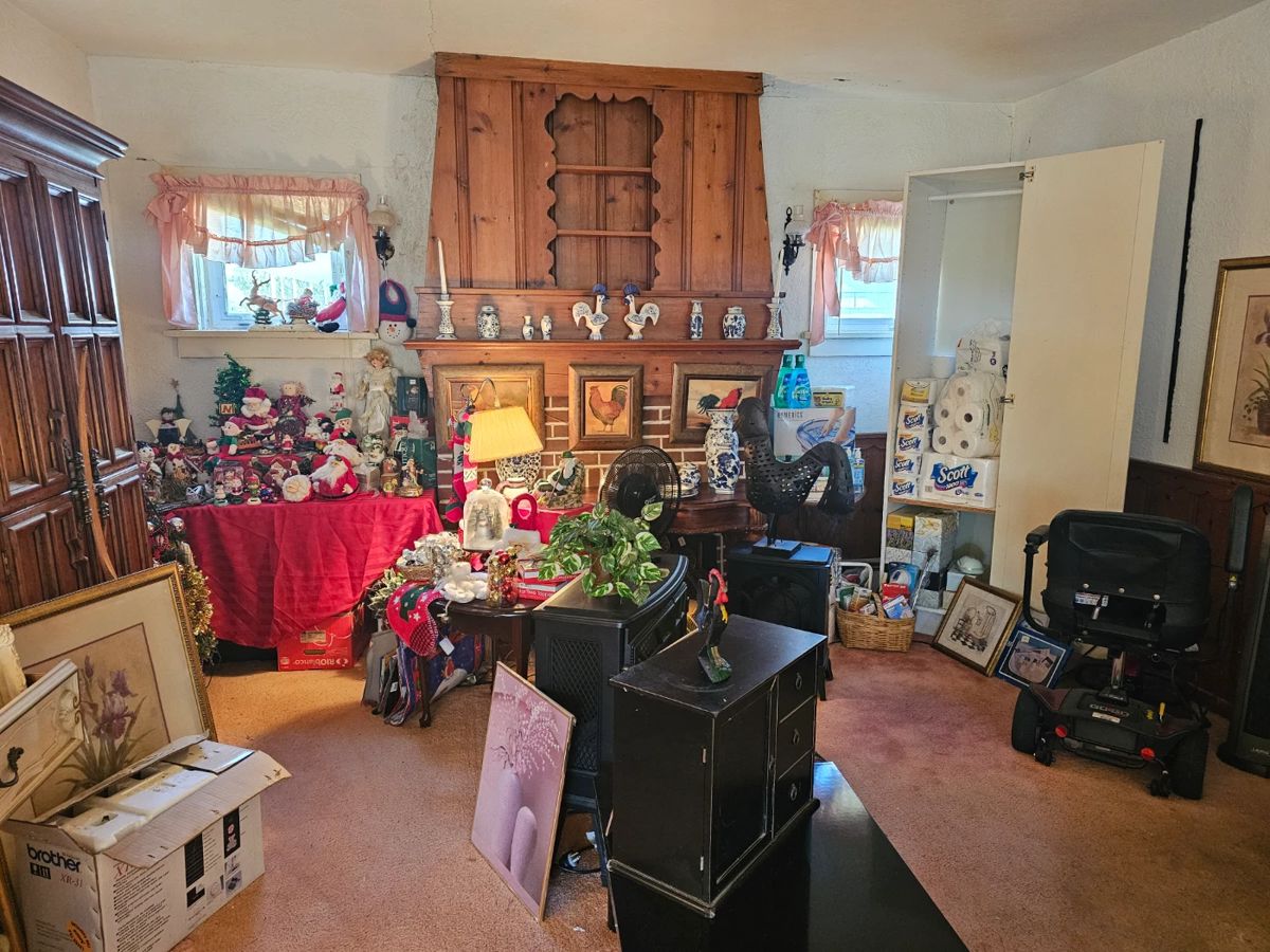 Rockwell Estate Sales 3 Hour BLOW OUT SALE... starts on 10/27/2023