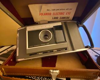 Vintage Polaroid Land Camera/Case