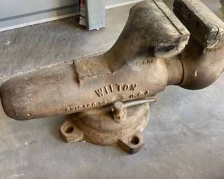 Vintage Wilton Bullet Vise