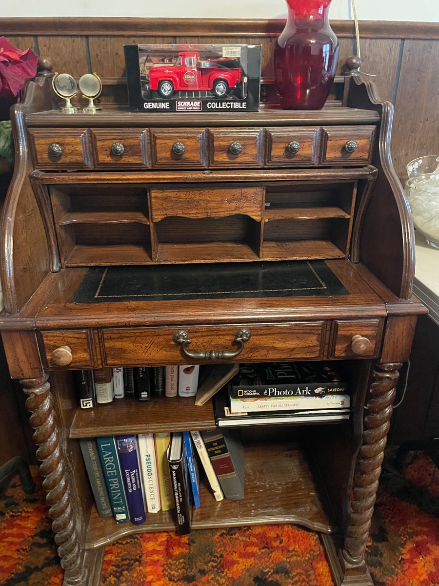 Cole Almany Estate Sales in Bristol, VA starts on 10/20/2023