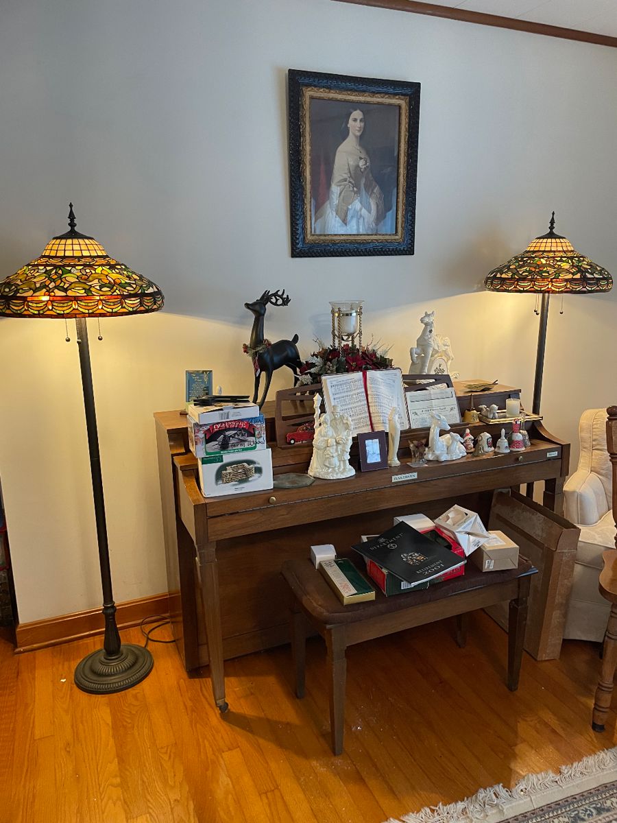 Cole Almany Estate Sales in Bristol, VA starts on 10/20/2023