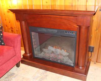 Electric fireplace, works well