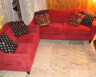 Nice red sofa set