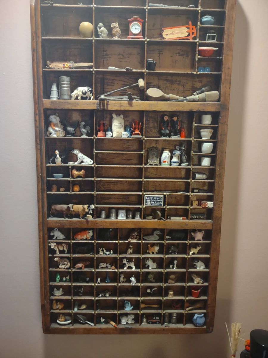 Estate sale in Hamilton Lakes neighborhood starts on 10/21/2023