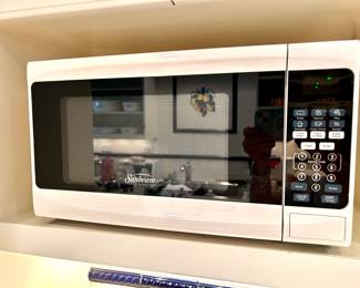Sunbeam Counter Top Microwave