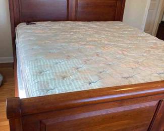 203 Dark Oak King Sleigh Bed