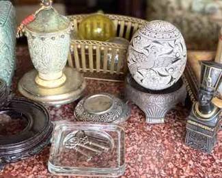 140 Signature Decor From All Over The World