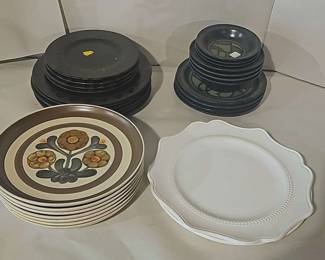 Retro Plates 