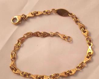 585 14KT Yellow Gold Bracelet 