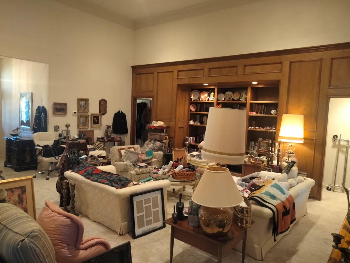 Aledo Pre Sale & Estate Sale starts on 10/26/2023