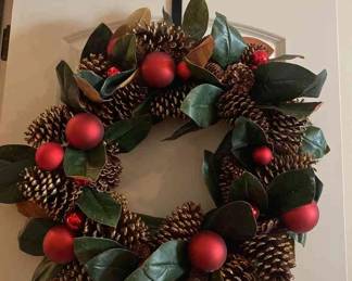 Red Ball Christmas Wreath