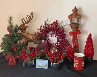 Rustic Berry Christmas Decor