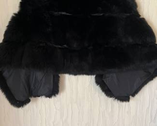 Back o f faux fur wrap